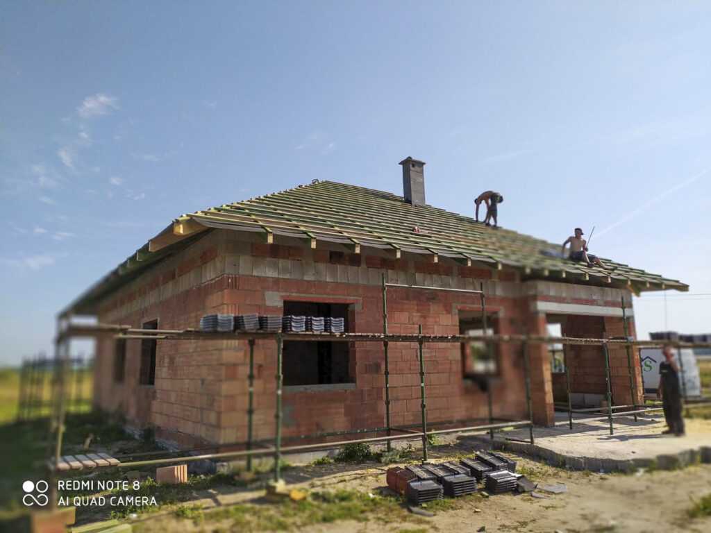 Dächer, Dachdeckerarbeiten, Dachdecker, Dachdeckerfirma, Dachdecker, Dachstuhl, Dachreparatur, Dacheindeckungen, Dachabdichtung, Massivdachdecker, umfassende Dächer, Zimmererarbeiten, Dacheindeckungsmontage, Dachkonstruktionen, Dachreparatur, Cottbus, Senftenberg, Spremberg, Forst, Guben, Finsterwalde, Lübbenau, Spreewald, Lauchhammer, Lübben, Luckau, Eisenhüttenstadt, Görlitz, 
Bautzen, Hoyerswerda, Zittau, Kamenz, Weißwasser, Löbau, Bad Muskau, Rothenburg